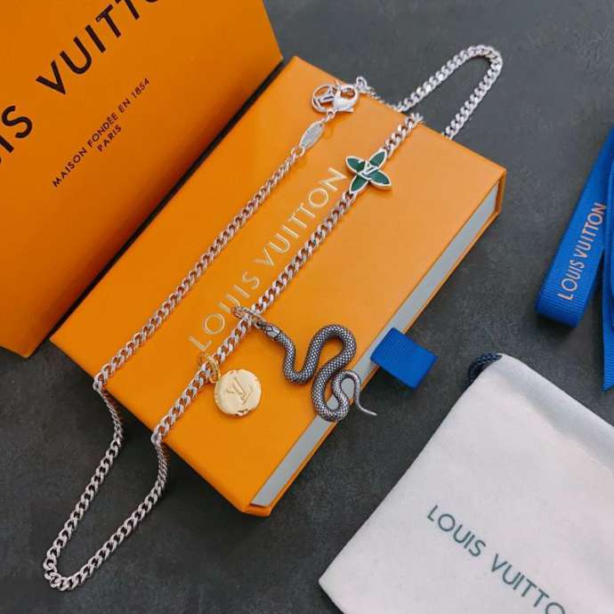 Picture of LV Necklace _SKULVnecklace02cly3112255